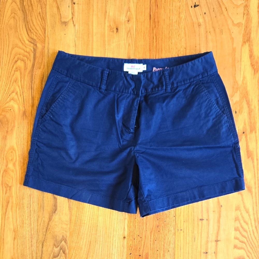 Vineyard Vines Women's Chino Shorts In Navy Size 10